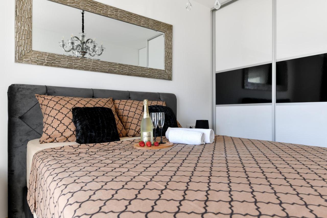 Lauris Luxury Apartment Задар Экстерьер фото